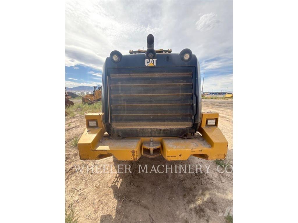CAT 950M QC Kolesni nakladalci