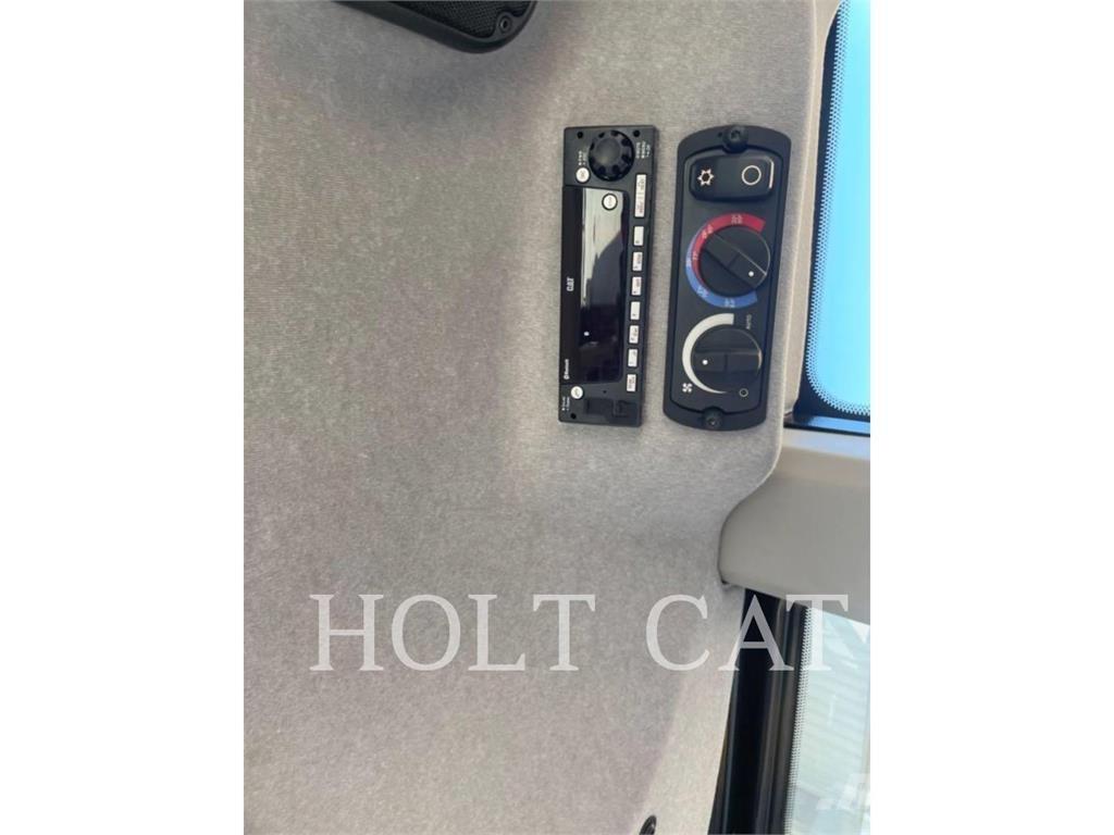 CAT 953 QC Nakladalci goseničarji