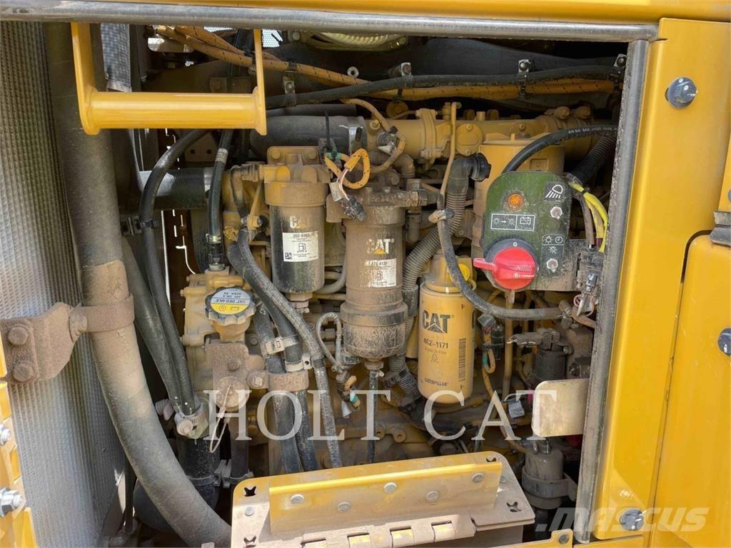 CAT 953 QC Nakladalci goseničarji