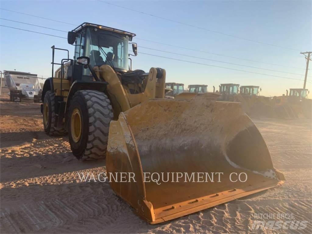 CAT 962 Kolesni nakladalci