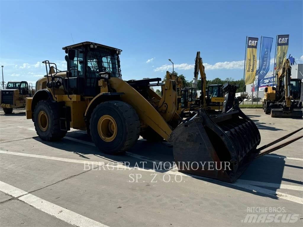 CAT 962M Kolesni nakladalci