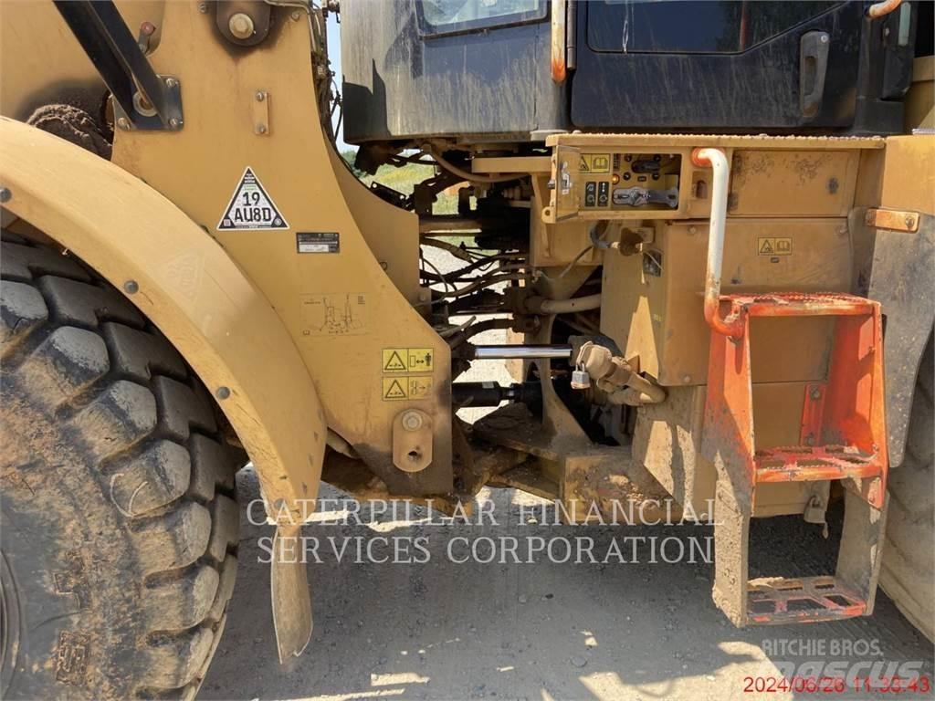 CAT 962M Kolesni nakladalci