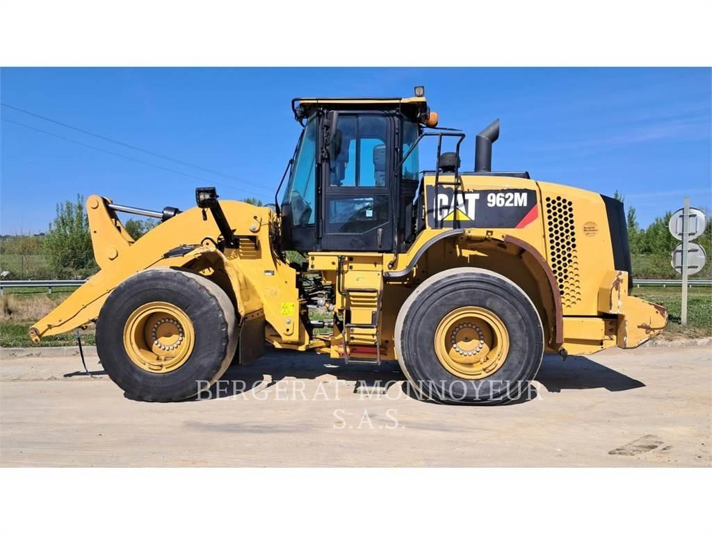 CAT 962M Kolesni nakladalci