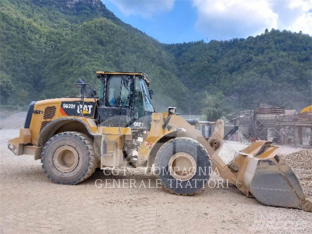 CAT 962M Kolesni nakladalci