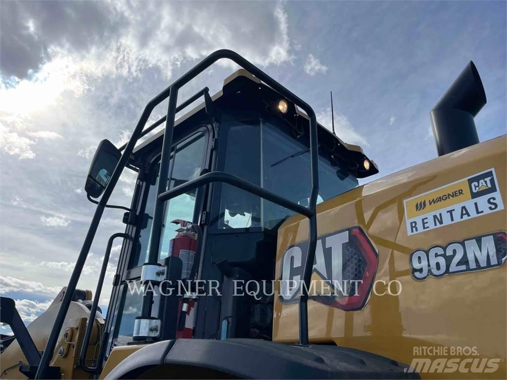 CAT 962M Kolesni nakladalci