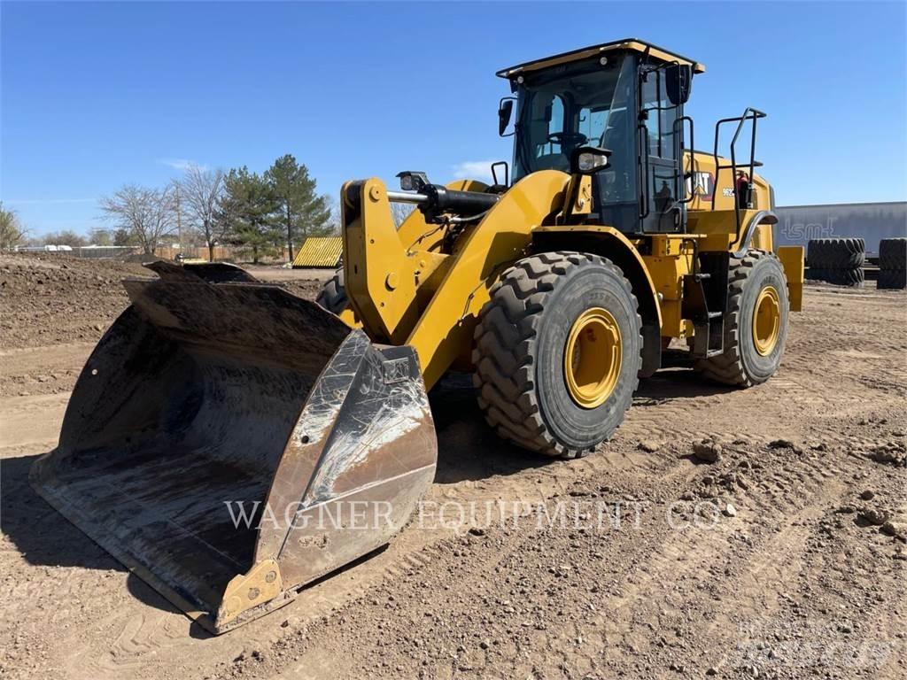 CAT 962M Kolesni nakladalci