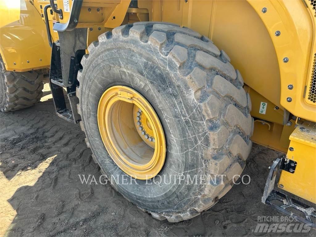 CAT 962M Kolesni nakladalci