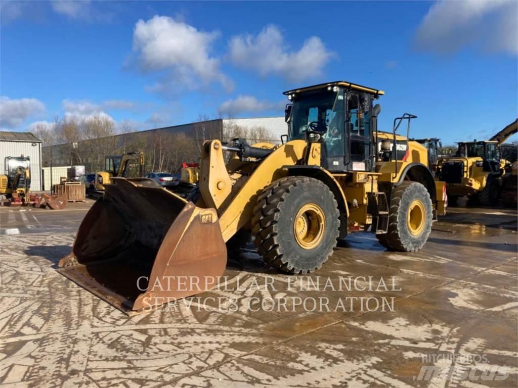 CAT 962M Kolesni nakladalci
