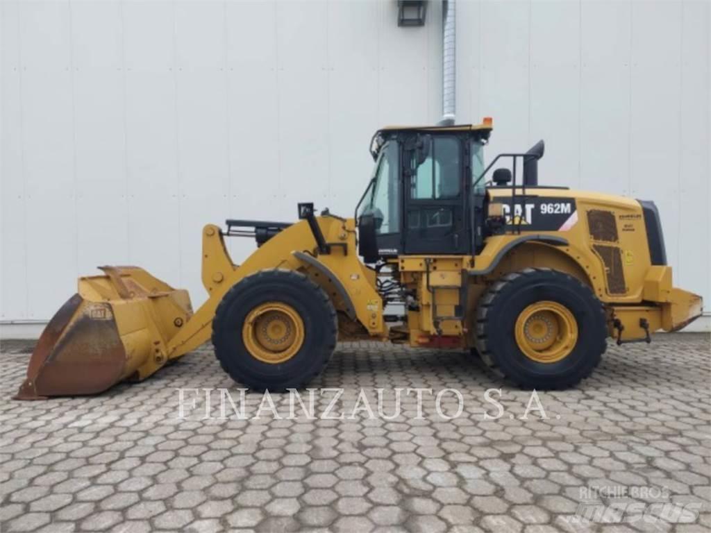 CAT 962M Kolesni nakladalci