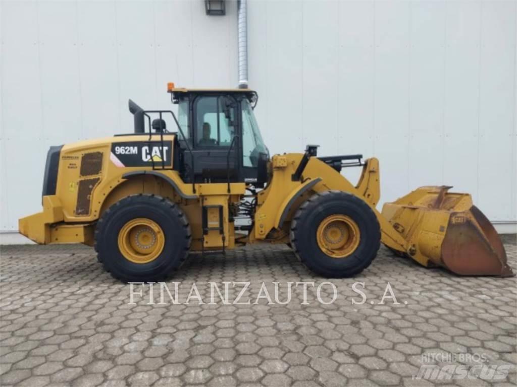 CAT 962M Kolesni nakladalci