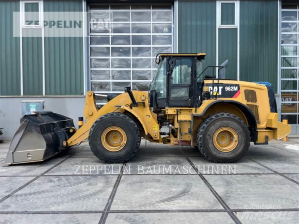CAT 962M Kolesni nakladalci