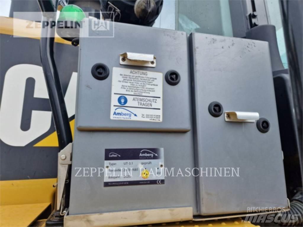 CAT 962M Kolesni nakladalci