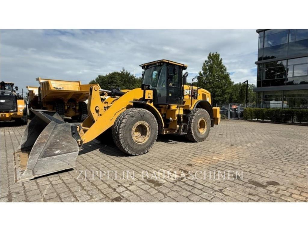 CAT 962M Kolesni nakladalci