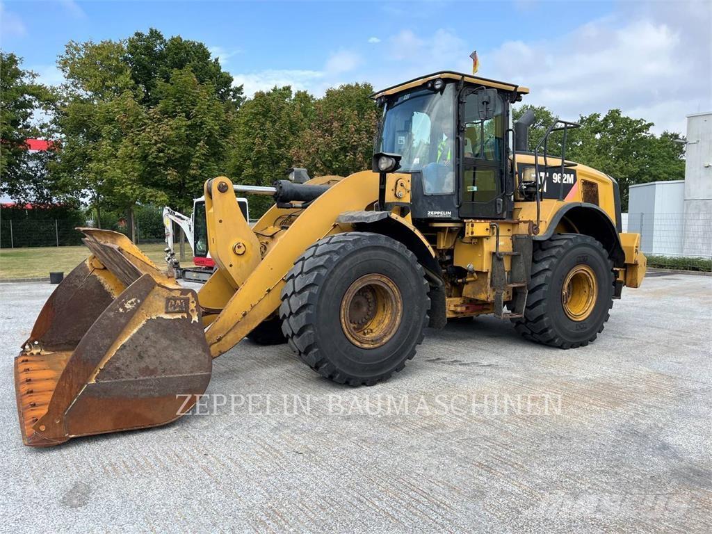 CAT 962M Kolesni nakladalci