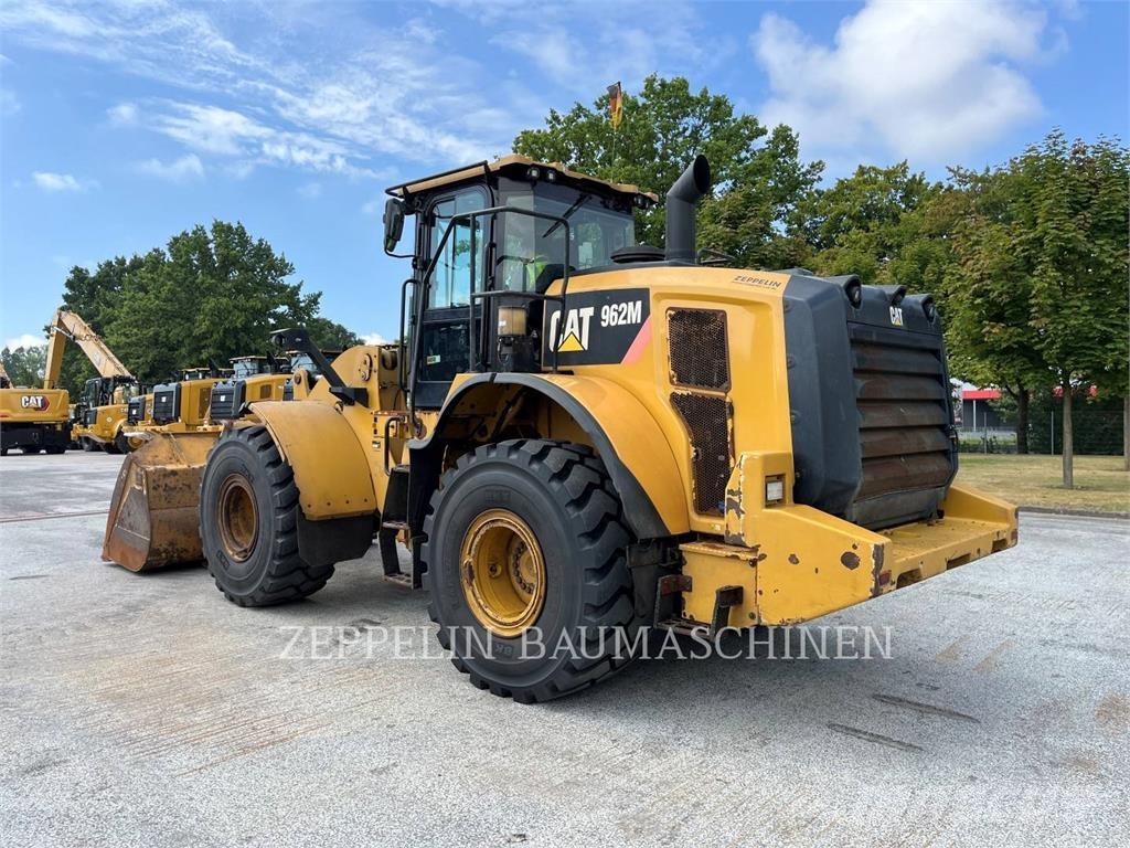CAT 962M Kolesni nakladalci