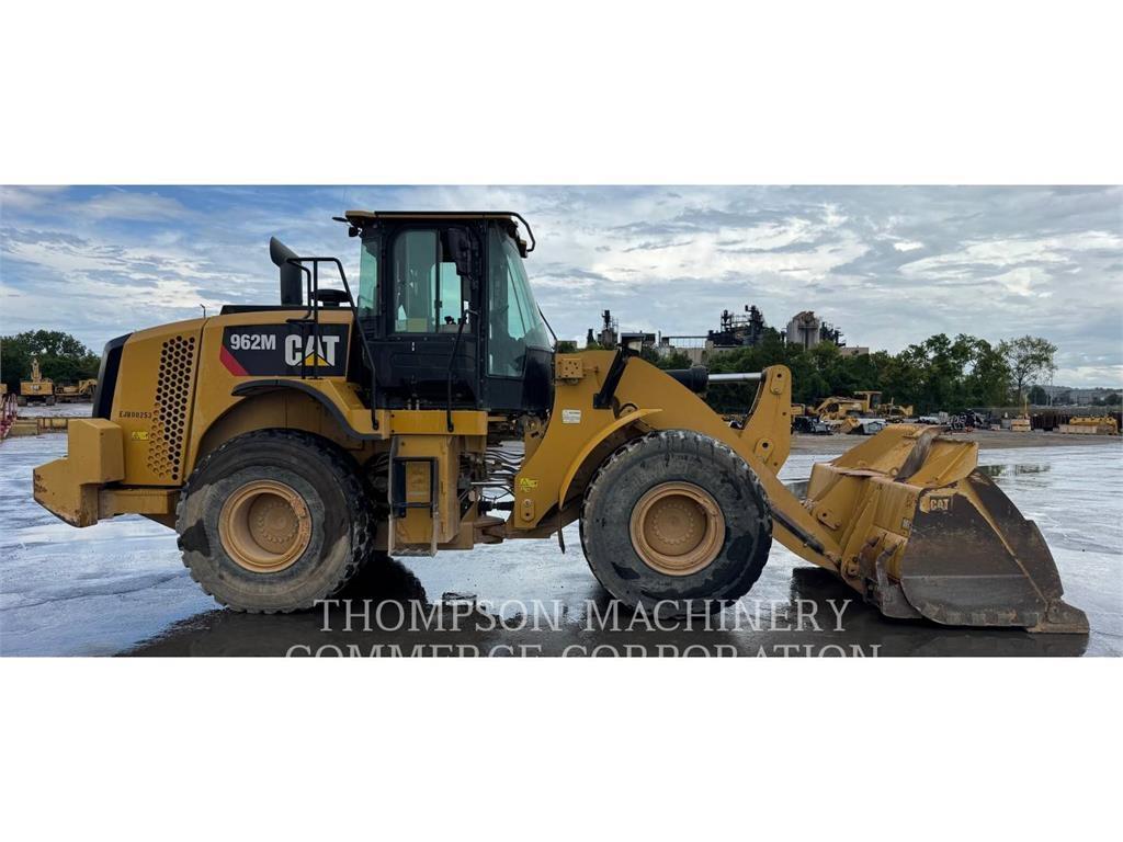 CAT 962M Kolesni nakladalci