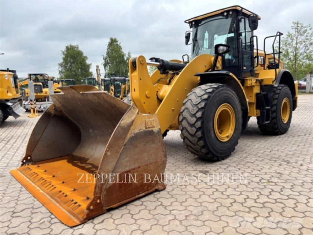 CAT 962M Kolesni nakladalci