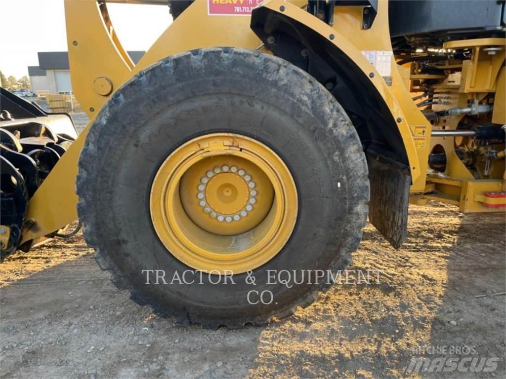 CAT 962M Kolesni nakladalci