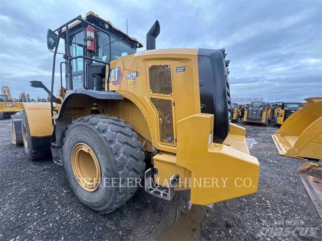 CAT 962M QC Kolesni nakladalci
