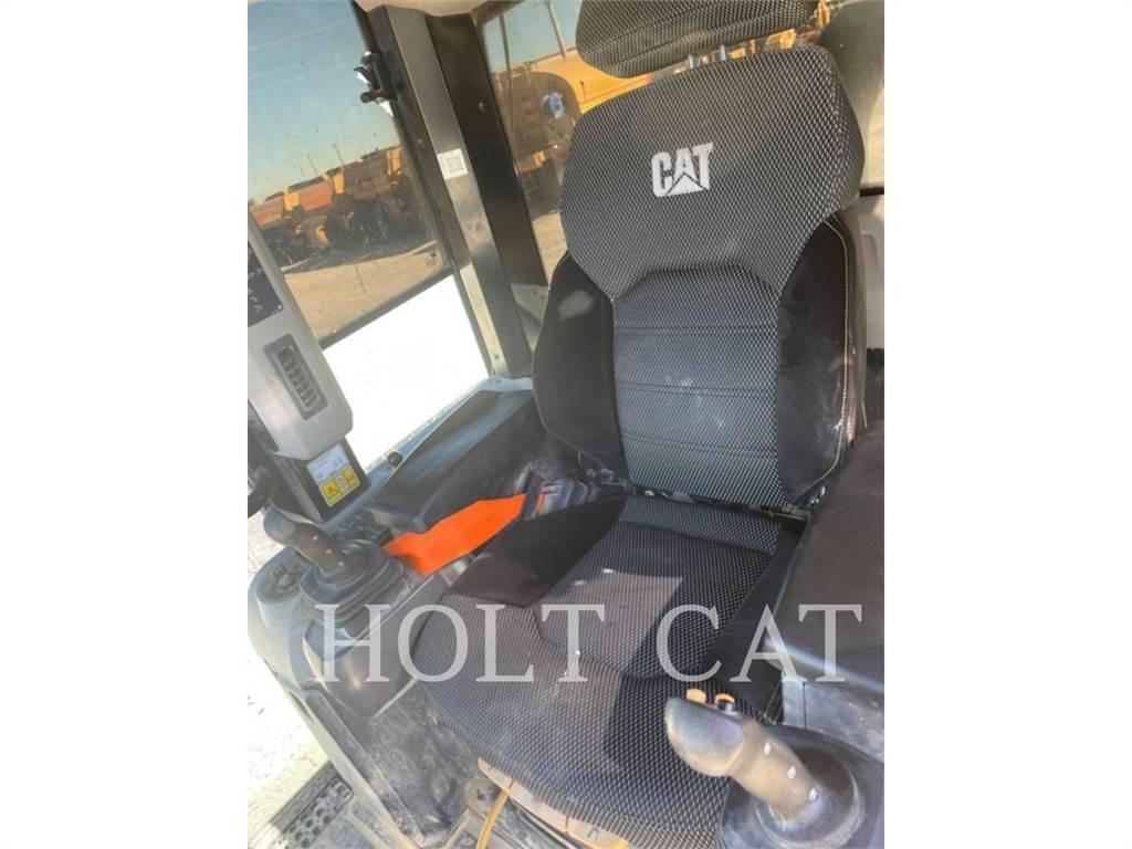 CAT 963 Nakladalci goseničarji