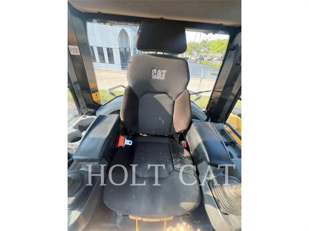 CAT 963 Nakladalci goseničarji