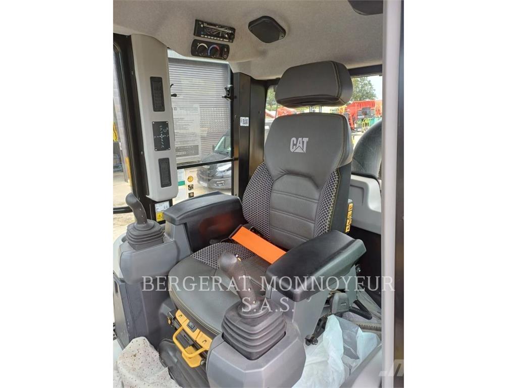 CAT 963 Nakladalci goseničarji