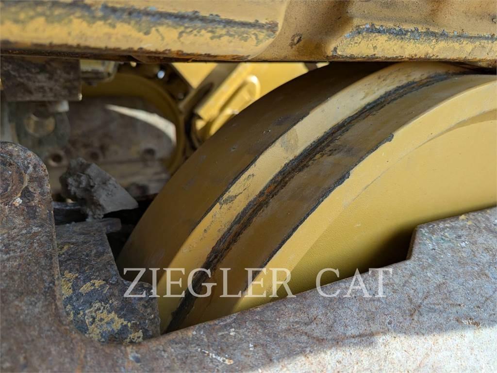 CAT 963K Nakladalci goseničarji