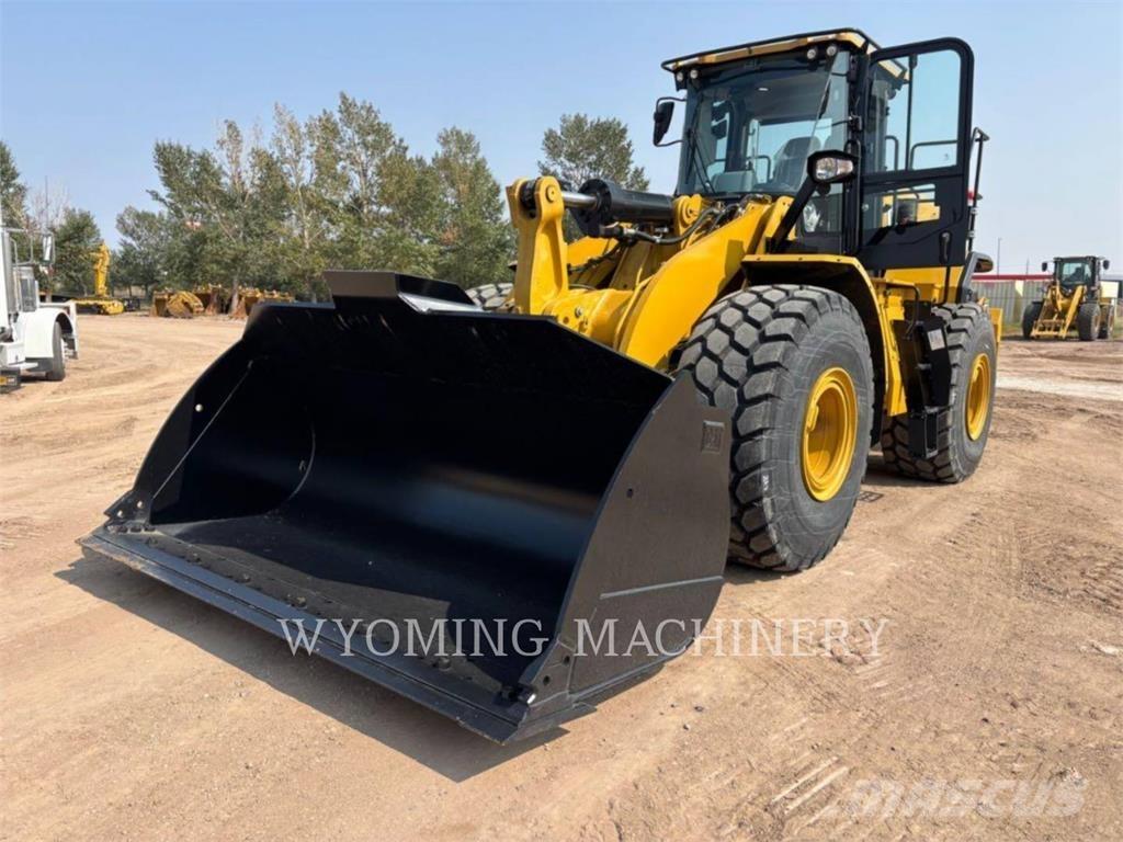CAT 966 Kolesni nakladalci
