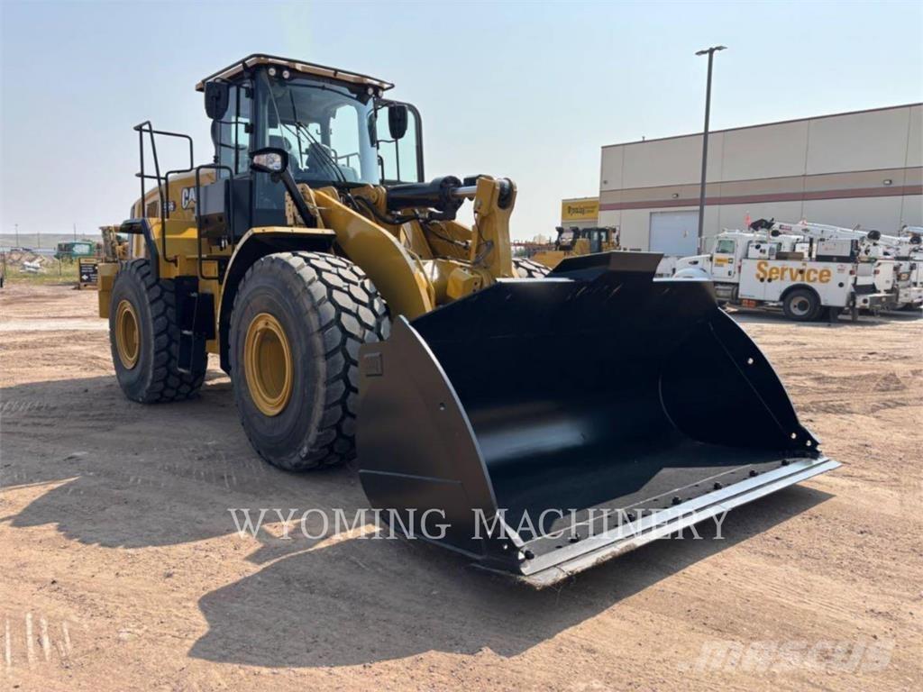CAT 966 Kolesni nakladalci