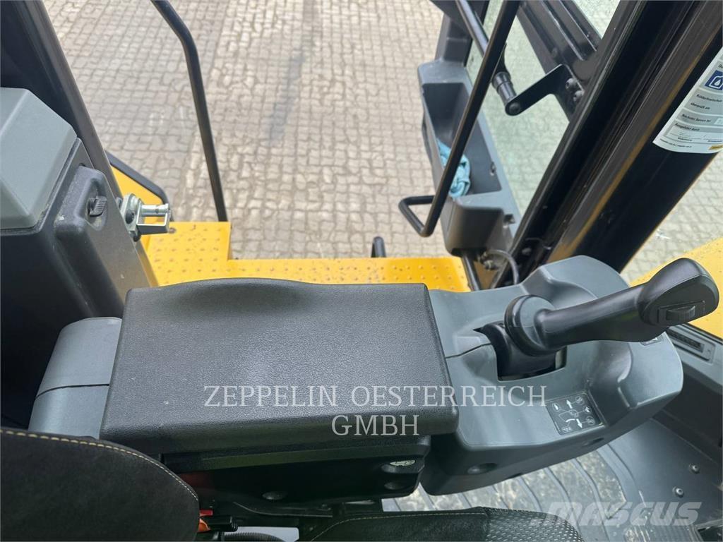 CAT 966-14 Kolesni nakladalci