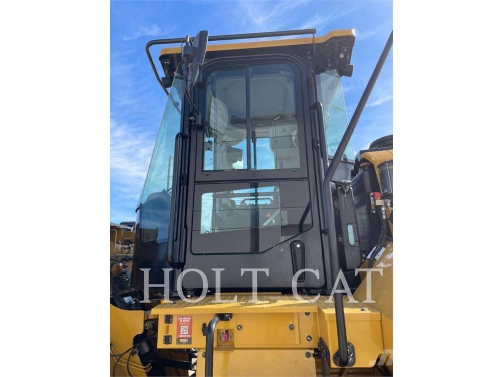 CAT 966 QC Kolesni nakladalci