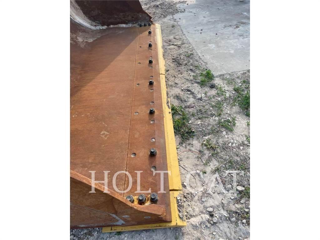 CAT 966 XE Kolesni nakladalci