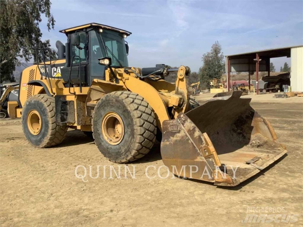 CAT 966K Kolesni nakladalci