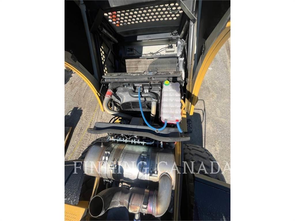 CAT 966K Kolesni nakladalci