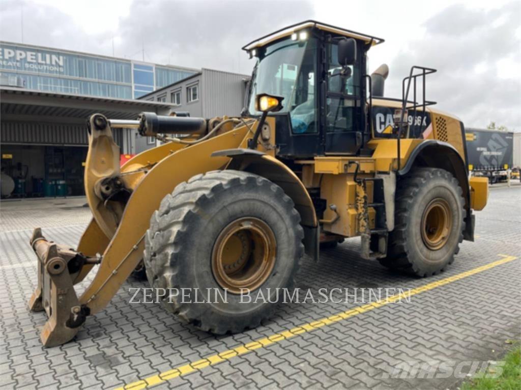 CAT 966K Kolesni nakladalci