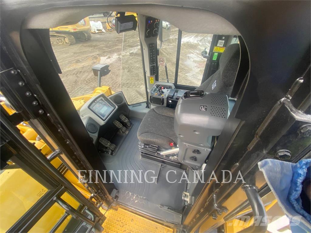 CAT 966K Kolesni nakladalci