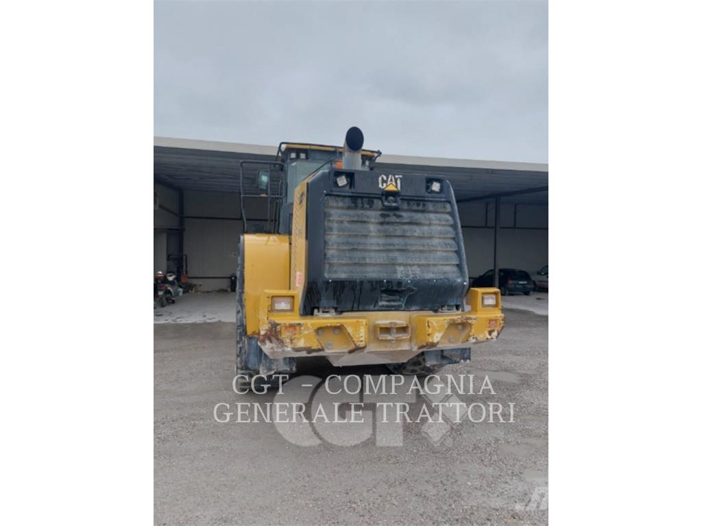 CAT 966K Kolesni nakladalci