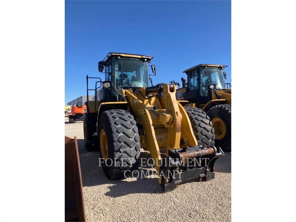CAT 966M Kolesni nakladalci