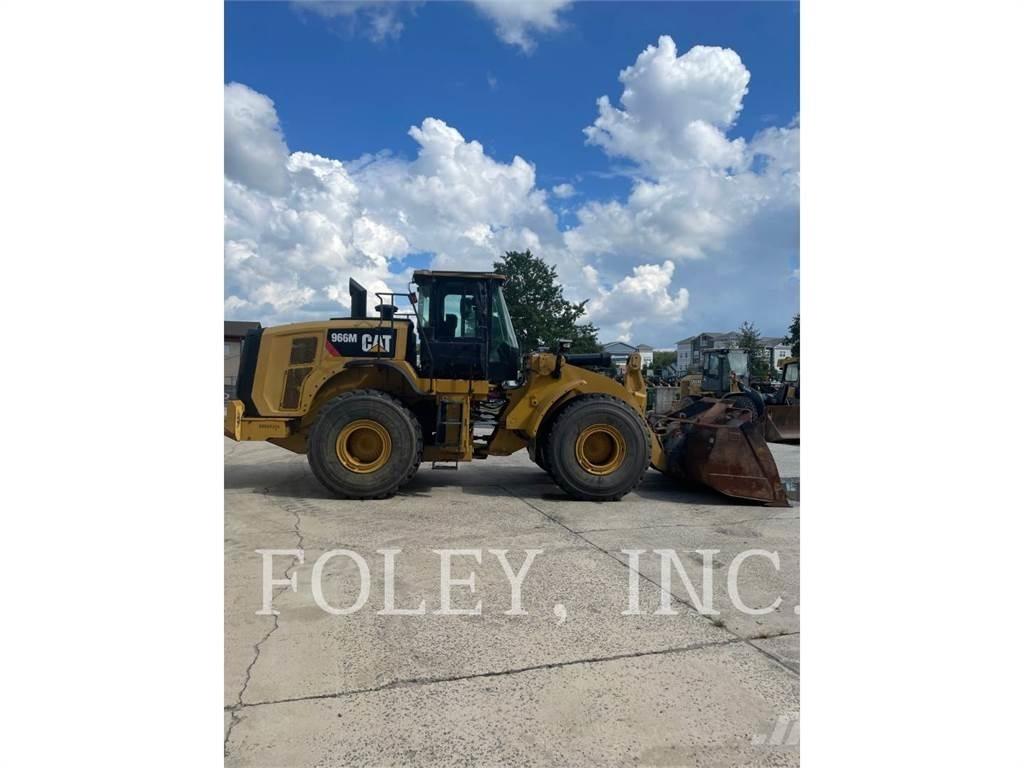CAT 966M Kolesni nakladalci