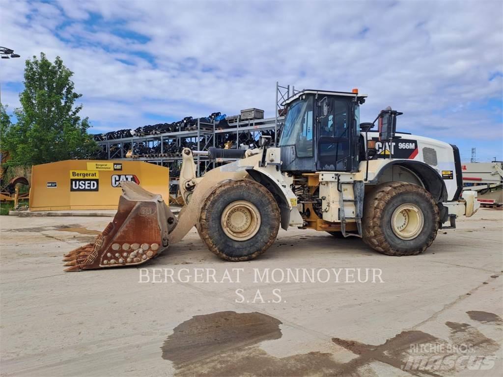 CAT 966M Kolesni nakladalci