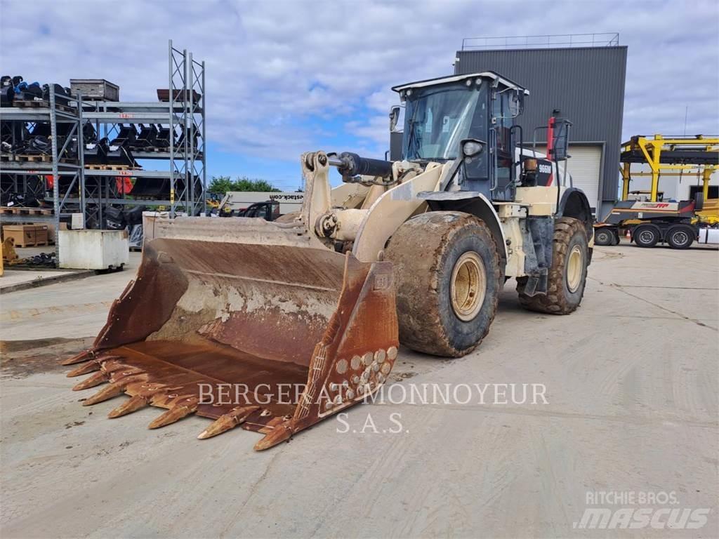 CAT 966M Kolesni nakladalci