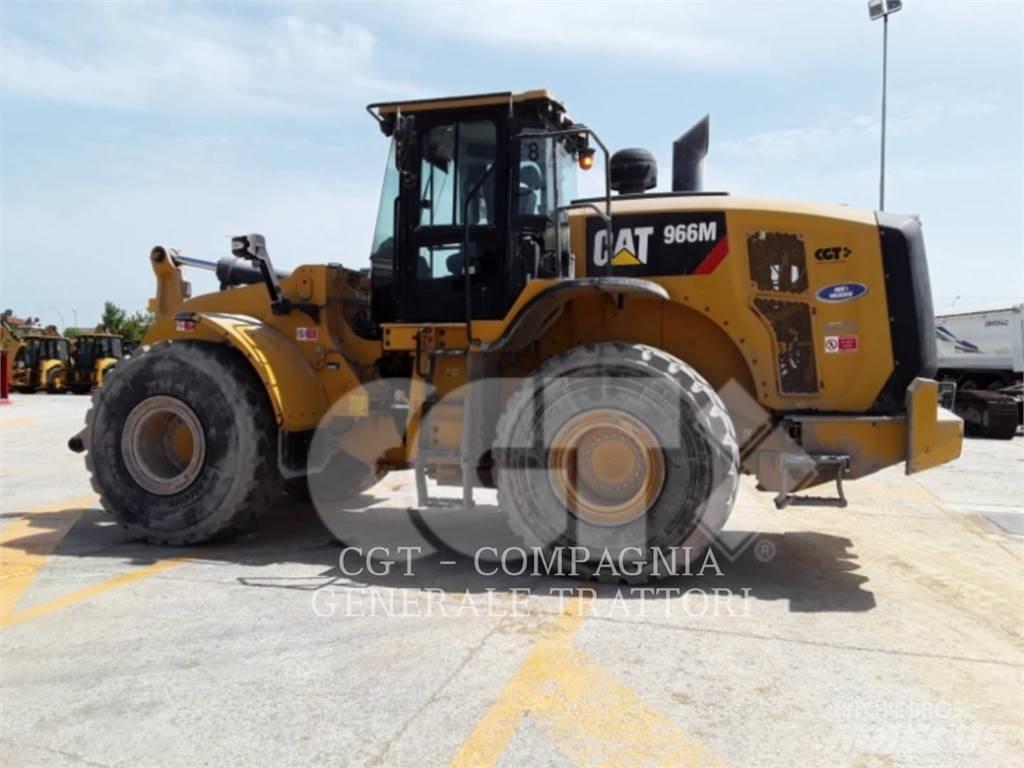 CAT 966M Kolesni nakladalci