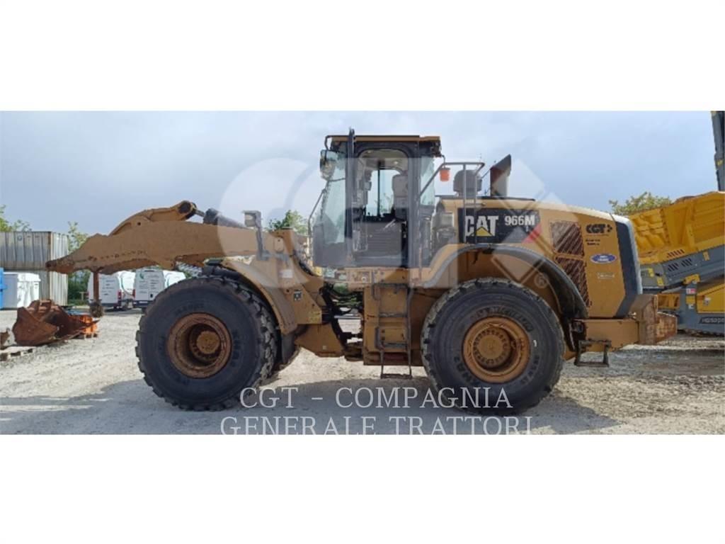 CAT 966M Kolesni nakladalci