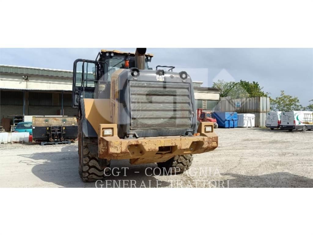 CAT 966M Kolesni nakladalci