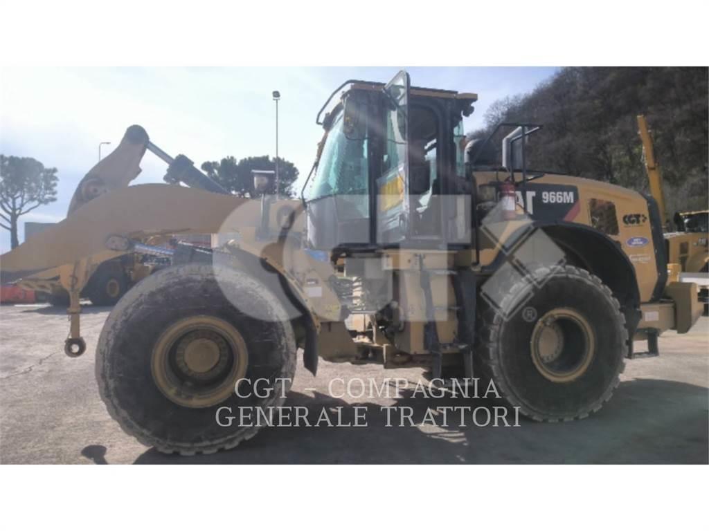CAT 966M Kolesni nakladalci