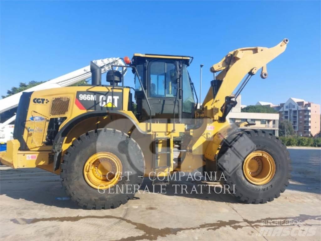 CAT 966M Kolesni nakladalci
