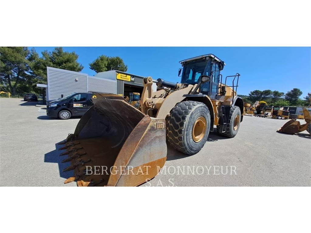 CAT 966M Kolesni nakladalci