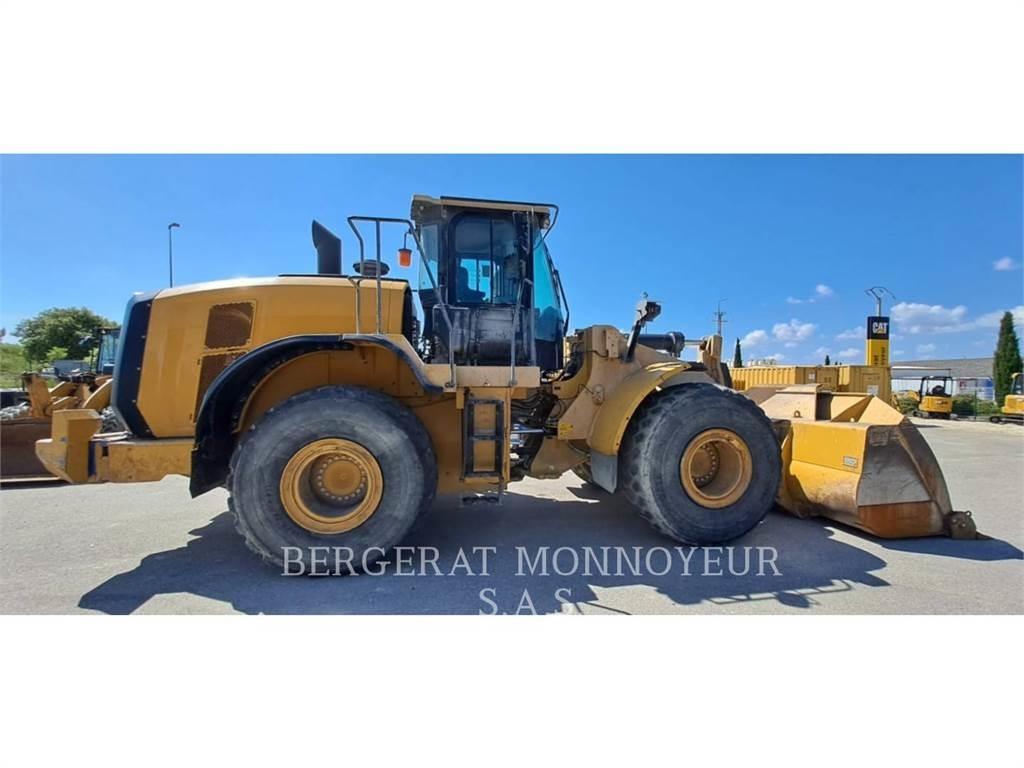 CAT 966M Kolesni nakladalci