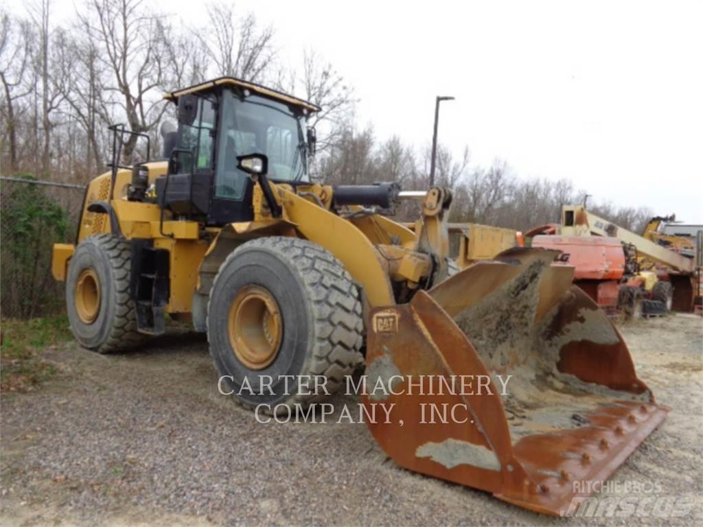 CAT 966M Kolesni nakladalci
