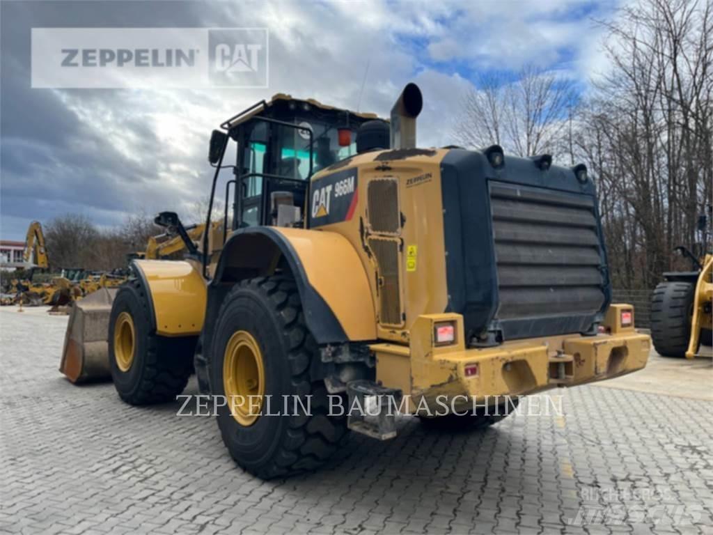 CAT 966M Kolesni nakladalci